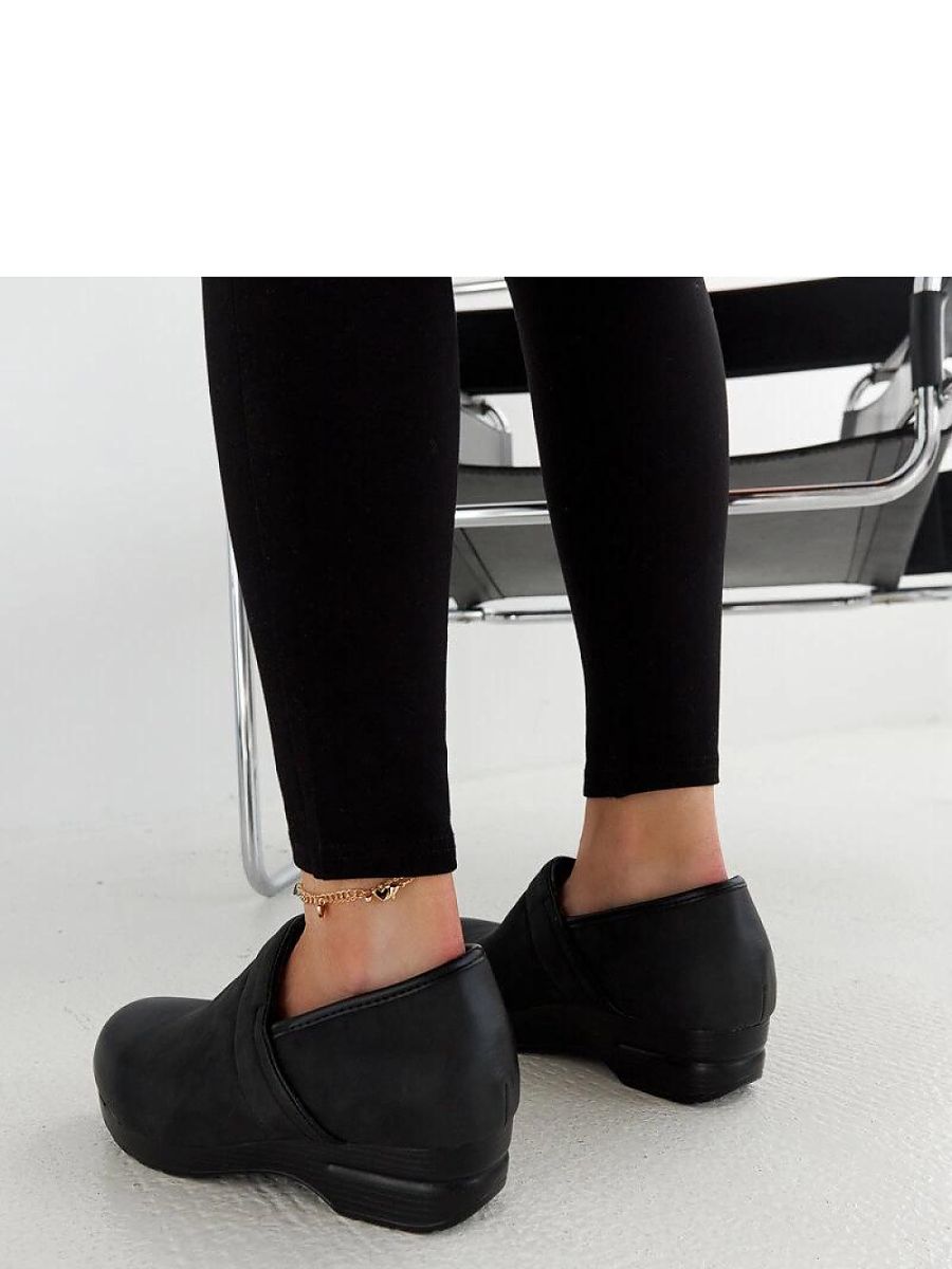 Half shoes model 206480 Solea