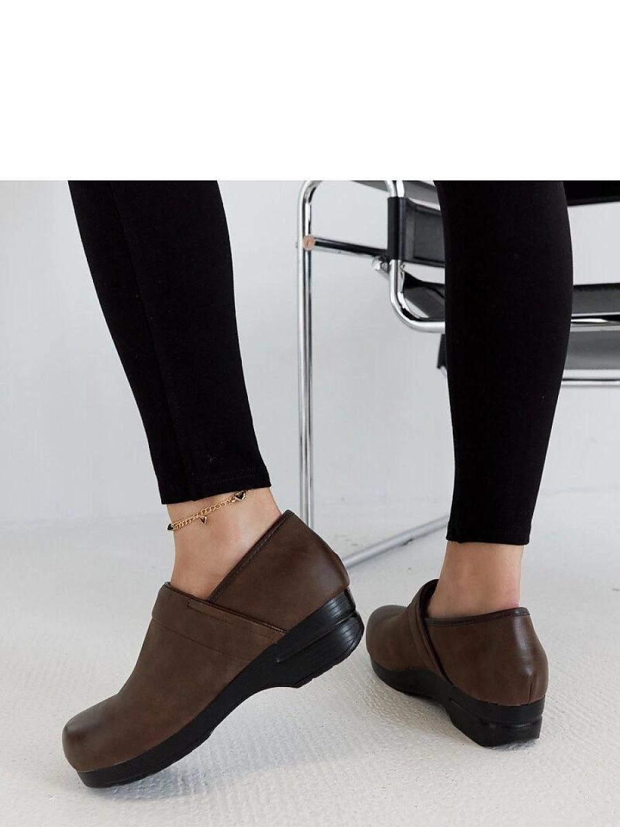 Half shoes model 206481 Solea